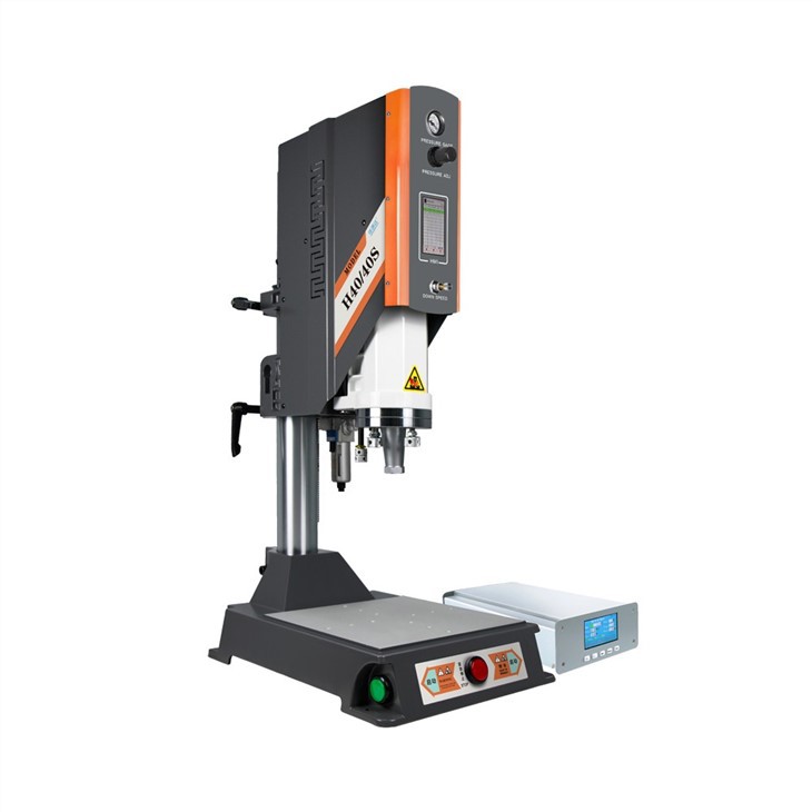 Ultrasonic plastic assembly equipment (4)